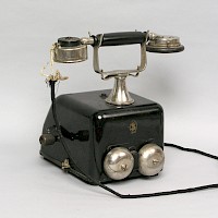 Telefon mit Kurbel