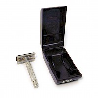 Dose für Rasierapparat Zorro