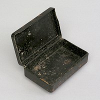 Dose mit Naßrasierer
