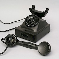 Telefon TN