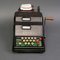Rechenmaschine ASTRA