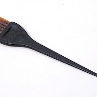 Schale mit Pinsel