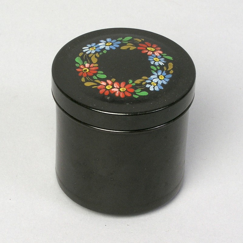 Dose mit Blumendekor