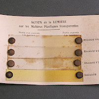 Materialproben Celluloid und Celluloseacetat