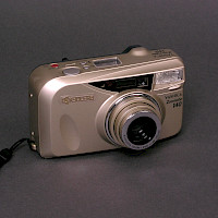 Yashica Zoomate 140