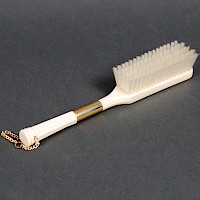 Kleiderbürste