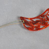 Spange mit pflanzlichem Dekor