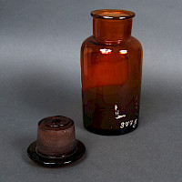 Glasflasche Phenol