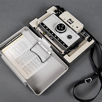Polaroid Land CameraAutomatic 230