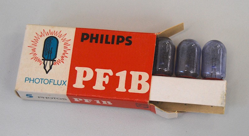 PF 1B