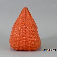 Tragekorb aus nachgeahmten Flechtwerk