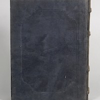 Musterbuch mit Knöpfen