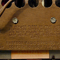 Emerson Radio Model 707 Serie B