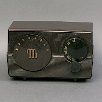 TABLE MODEL RADIO