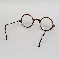 Brille