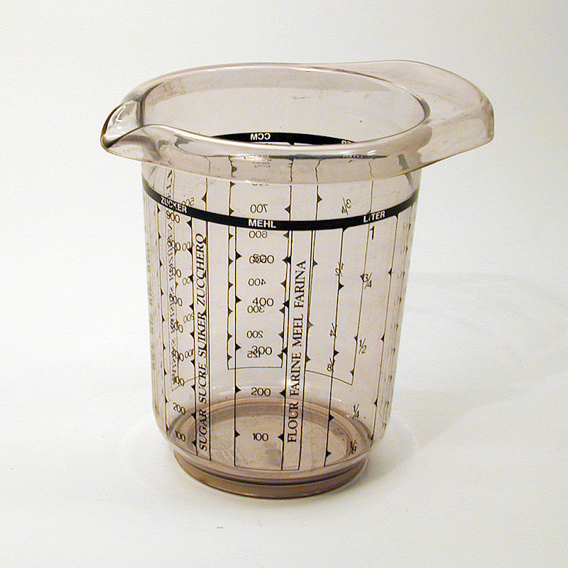 Meßbecher